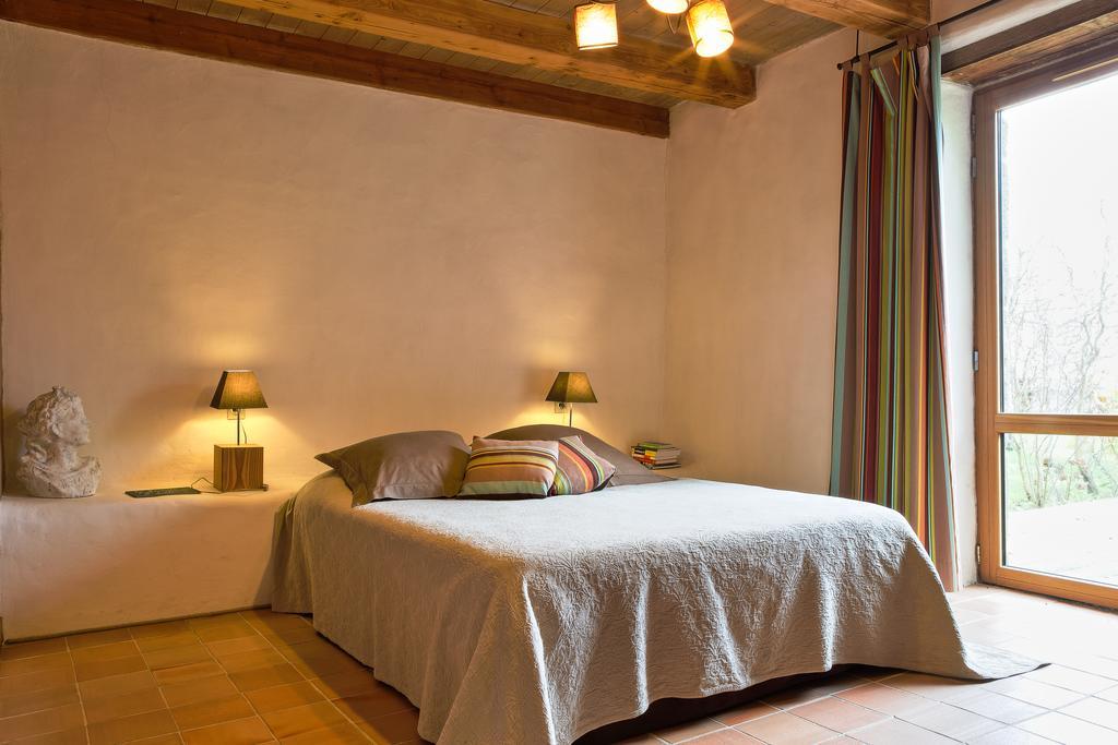 Bed And Breakfast La Fontaine Blanche Melgven Экстерьер фото